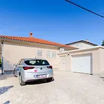 Nikola Apartament Barbat na Rabu